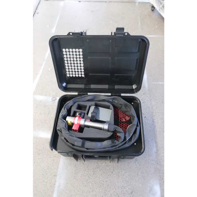 Maxcool Pulsed Suitcase Fiber  - огляд і ціна Industrial Laser Cleaning Equipment