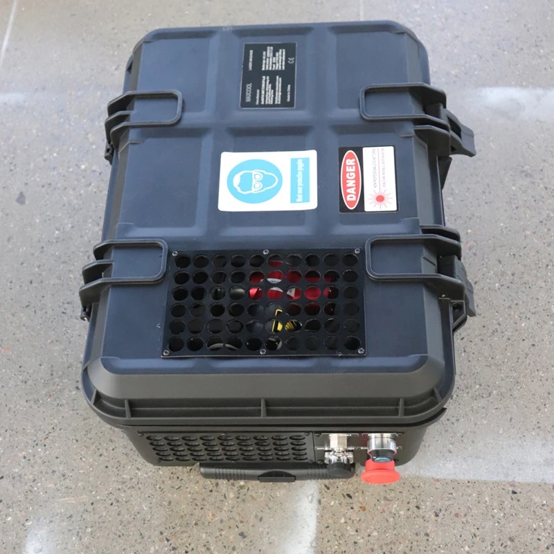 Maxcool Pulsed Suitcase Fiber  - огляд і ціна Industrial Laser Cleaning Equipment